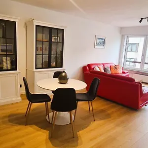 Appartement Modern Nabij Casino En Zee, Oostende