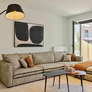 Vakantiehuis Huswell - Spacious Family Retreat With Terrace, Oostende